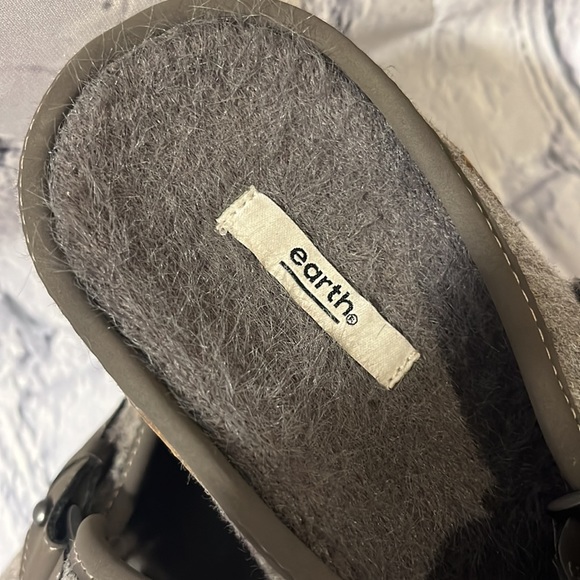 Grey wool Earth brand kalso clogs “dream Chinook”  size 6.5 NWOT - Picture 2 of 2